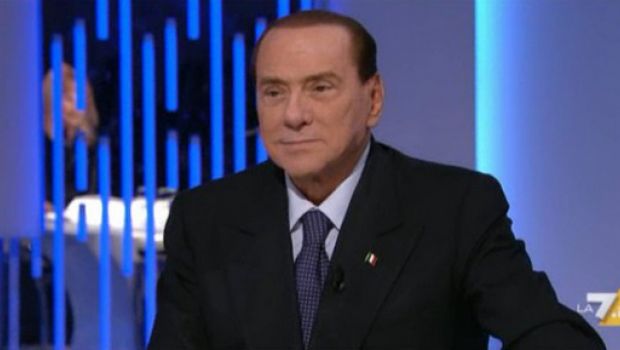 Programmi Tv Stasera Gioved Gennaio Berlusconi A Servizio