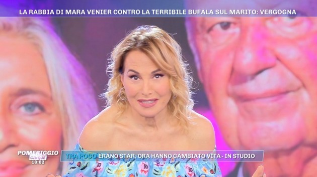 Barbara d'Urso, l'appello a Mara Venier per un'intervista, video