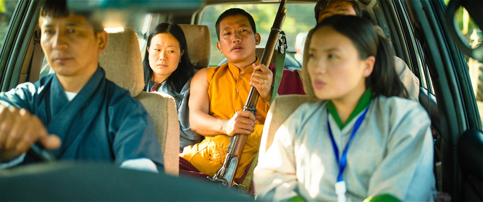 Nei cinema italiani con Officine UBU C'era una volta in Buthan (The monk and the Gun) , il nuovo film di Pawo Choyning Dorji, già regista del film candidato all'Oscar "Lunana".