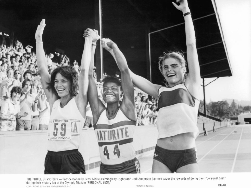 Con le Olimpiadi di Parigi 2024 in pieno corso, Cineblog vi consiglia 10 film sui Giochi Olimpici da guardare.