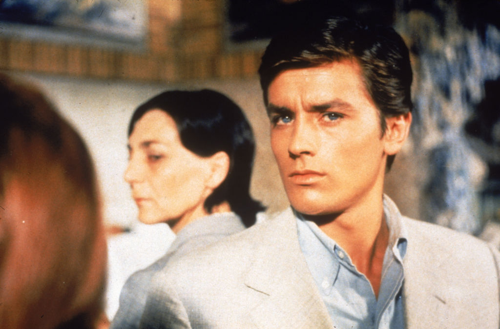 Cineblog ricorda e celebra con 10 film e tante curiosità, l'attore e sex symbol francese Alain Delon scomparso a 88 anni.