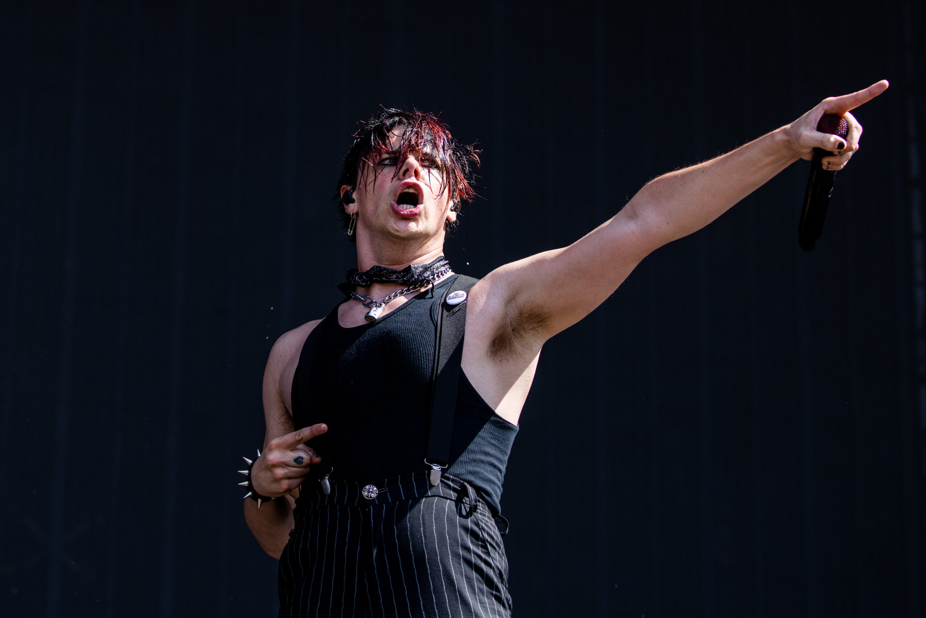 Tissues, Yungblud, Testo, Lyrics, Traduzione E Video - Soundsblog