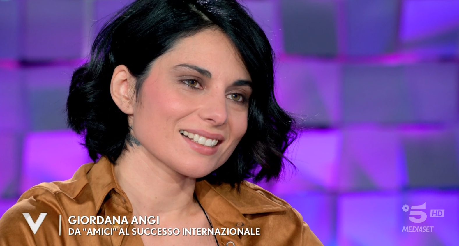 Giordana Angi a Verissimo: “Sembro forte ma sono parecchio fragile e timida”