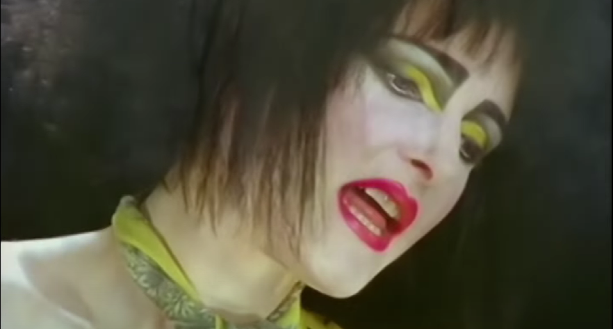 Spellbound, Siouxsie And The Banshees: testo, traduzione in italiano e significato della canzone